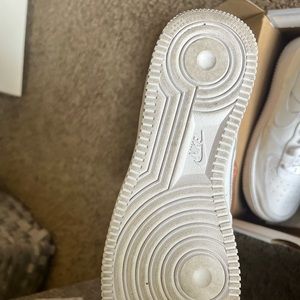 All white nike air force 1s used.